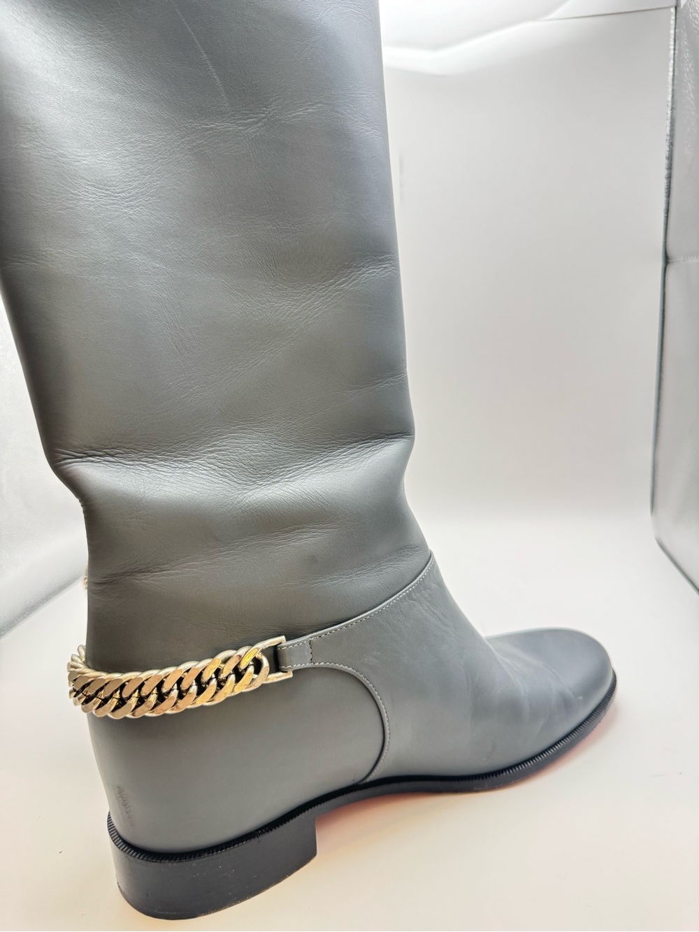 Christian Louboutin Cate Chain Knee High Boots Gray Leather Red Sole Size 39 - Picture 7 of 8